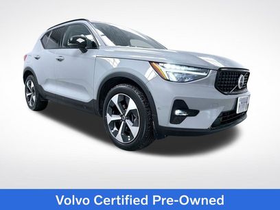 Used 2025 Volvo XC40 B5 Plus