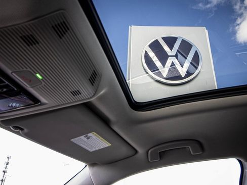 New 2026 Volkswagen Atlas SEL image 2