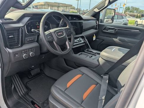 New 2026 GMC Sierra 2500 AT4 w/ Technology Package AWD/4WD image 14