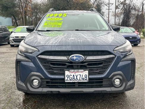 Used 2023 Subaru Outback Premium image 2