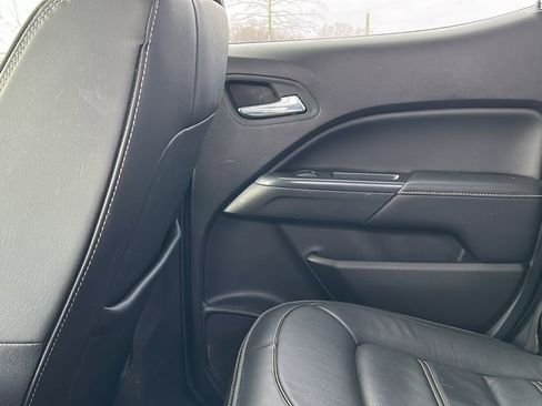 Used 2017 GMC Canyon SLT w/ Driver Alert Package image 26