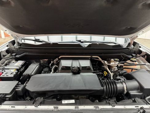 Used 2024 GMC Canyon AT4 w/ AT4 Premium Package AWD/4WD image 25