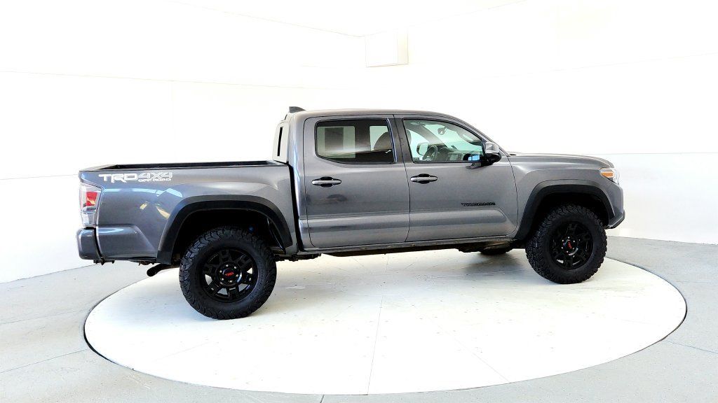 Used 2021 Toyota Tacoma TRD Off-Road w/ Technology Package AWD/4WD image 6