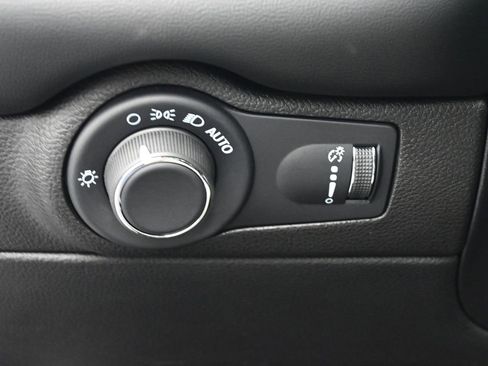 Used 2024 Dodge Durango GT image 21