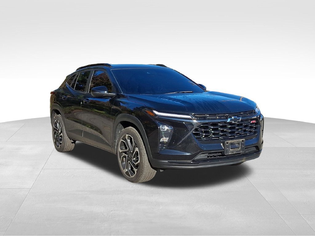 Used 2024 Chevrolet Trax RS w/ Sunroof Package FWD image 1