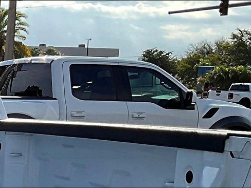 Used 2022 Chevrolet Silverado 1500 Custom image 7