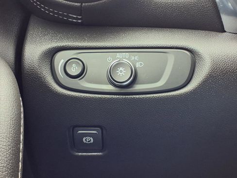 Used 2023 Chevrolet Blazer LT w/ Convenience Package image 18