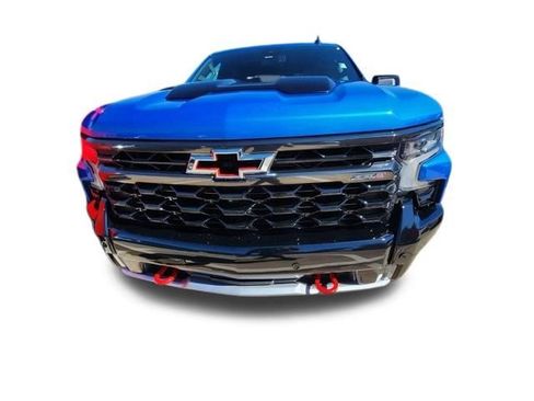 Used 2025 Chevrolet Silverado 1500 ZR2 image 3