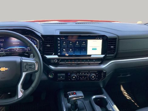 Used 2025 Chevrolet Silverado 1500 LTZ w/ Z71 Off-Road Package AWD/4WD image 7