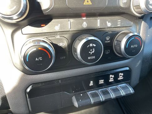 Used 2021 RAM 1500 Big Horn AWD/4WD image 18