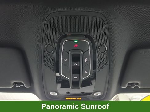 Used 2024 Audi Q5 e Premium Plus w/ Premium Plus Package AWD/4WD image 47
