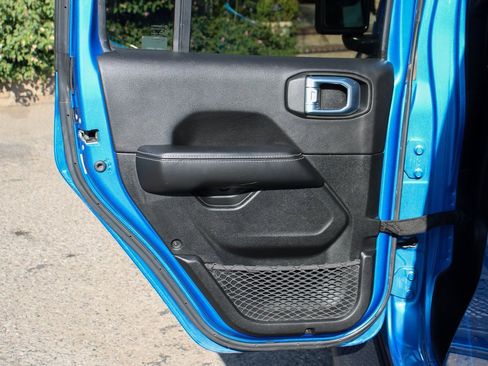 Used 2021 Jeep Gladiator Overland w/ Popular Equipment Package image 33