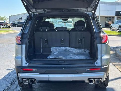 New 2026 GMC Acadia Elevation w/ Elevation Premium Package FWD image 12