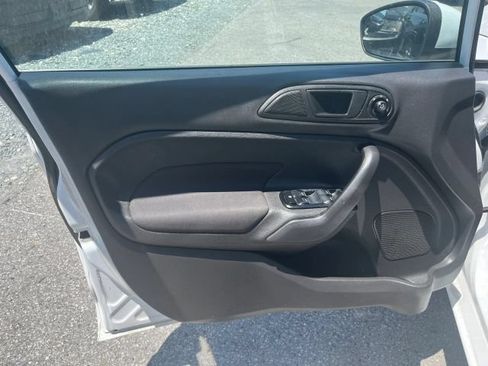 Used 2019 Ford Fiesta SE w/ Equipment Group 201A FWD image 11