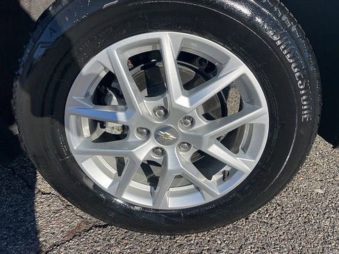 Used 2023 Chevrolet Equinox LT image 11