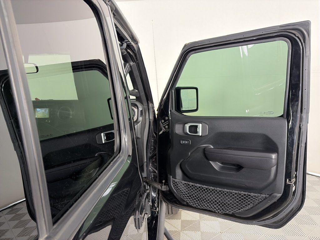 Used 2020 Jeep Gladiator Sport w/ Quick Order Package 23S AWD/4WD image 32