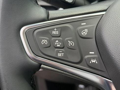 Used 2024 Chevrolet Equinox Premier FWD image 25