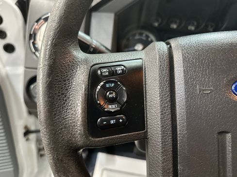 Used 2011 Ford F250 XLT w/ Snow Plow Prep Pkg image 24