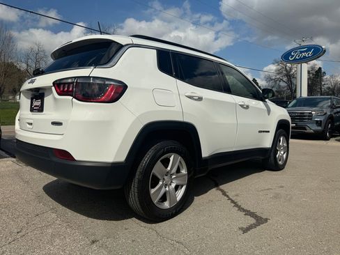 Used 2022 Jeep Compass Latitude w/ Convenience Group AWD/4WD image 5