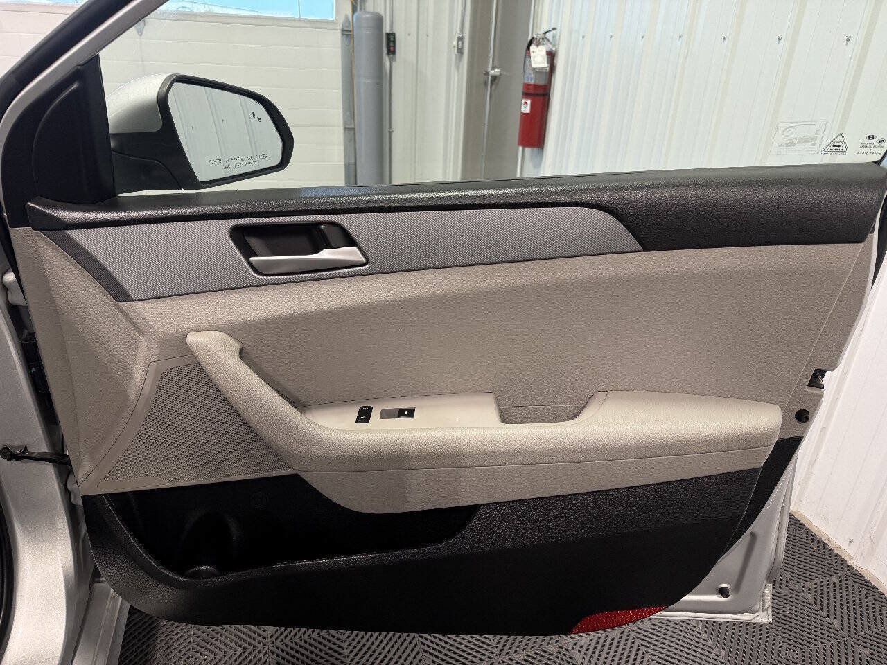Used 2018 Hyundai Sonata ECO FWD image 15