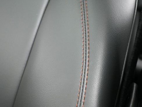 Used 2025 Ford Expedition Active image 13