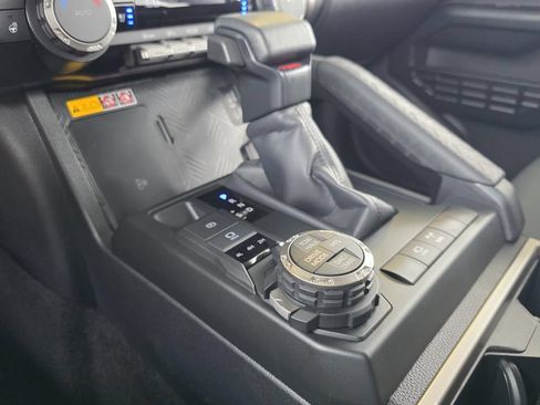 Used 2025 Toyota 4Runner TRD Off-Road Premium AWD/4WD image 21