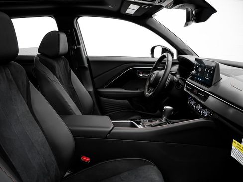 Certified 2025 Acura ADX A-Spec image 30