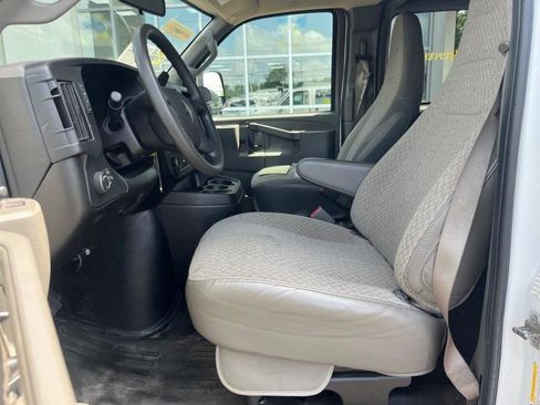 Used 2022 Chevrolet Express 3500 LS image 14