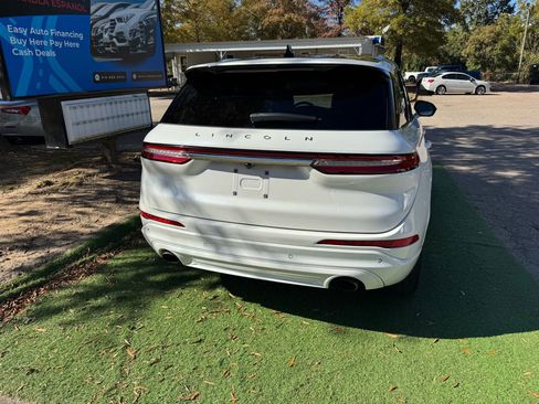 Used 2021 Lincoln Corsair Reserve w/ Equipment Group 201A image 8