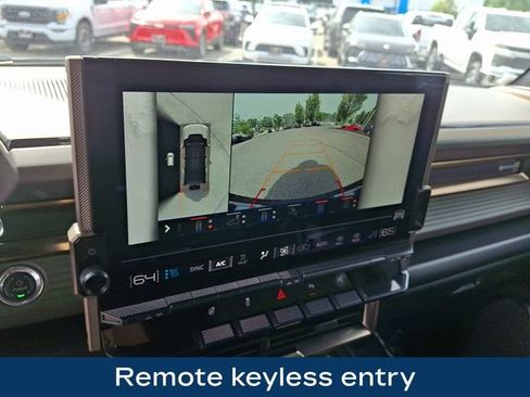 Used 2024 GMC Hummer EV 3X AWD/4WD image 13