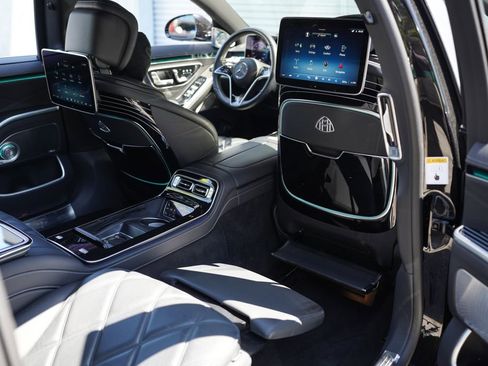 Used 2023 Mercedes-Benz Maybach S 680 4MATIC image 41
