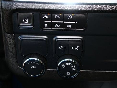 Used 2025 Chevrolet Tahoe LS image 14