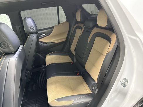 Used 2025 Chevrolet Equinox ACTIV image 26