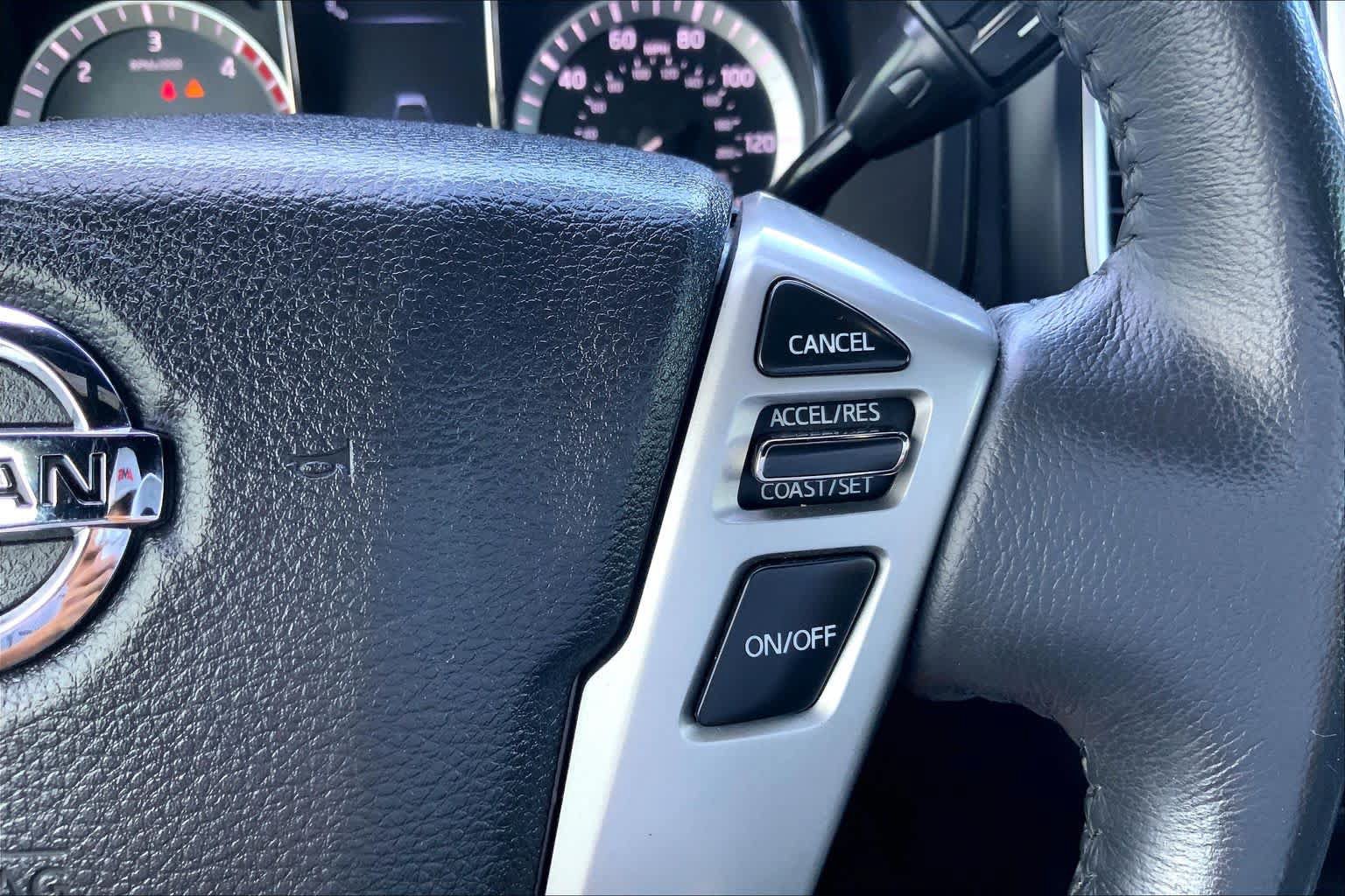 Used 2018 Nissan Titan SL w/ Midnight Edition AWD/4WD image 25