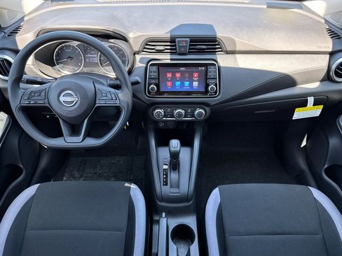 Used 2025 Nissan Versa S w/ S Plus Package image 14