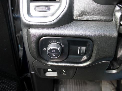 Used 2023 RAM 1500 Big Horn image 12