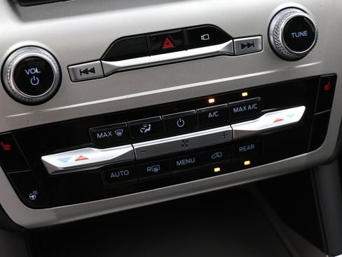 Used 2022 Ford Explorer Timberline image 26