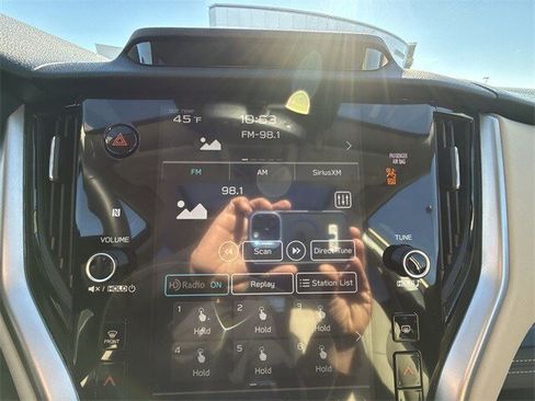 Used 2025 Subaru Outback Limited image 16