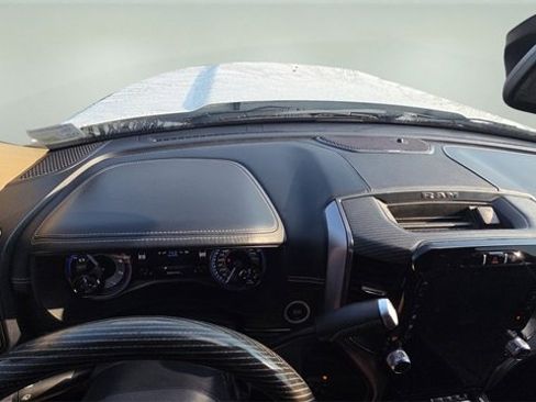 Used 2022 RAM 2500 Limited w/ Towing Technology Group image 9