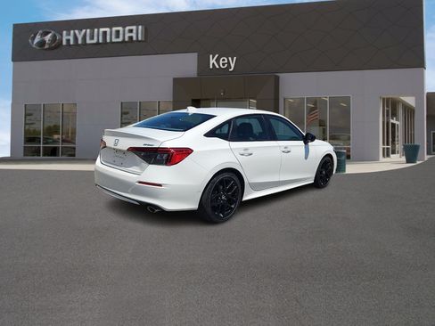 Used 2023 Honda Civic Sport image 4