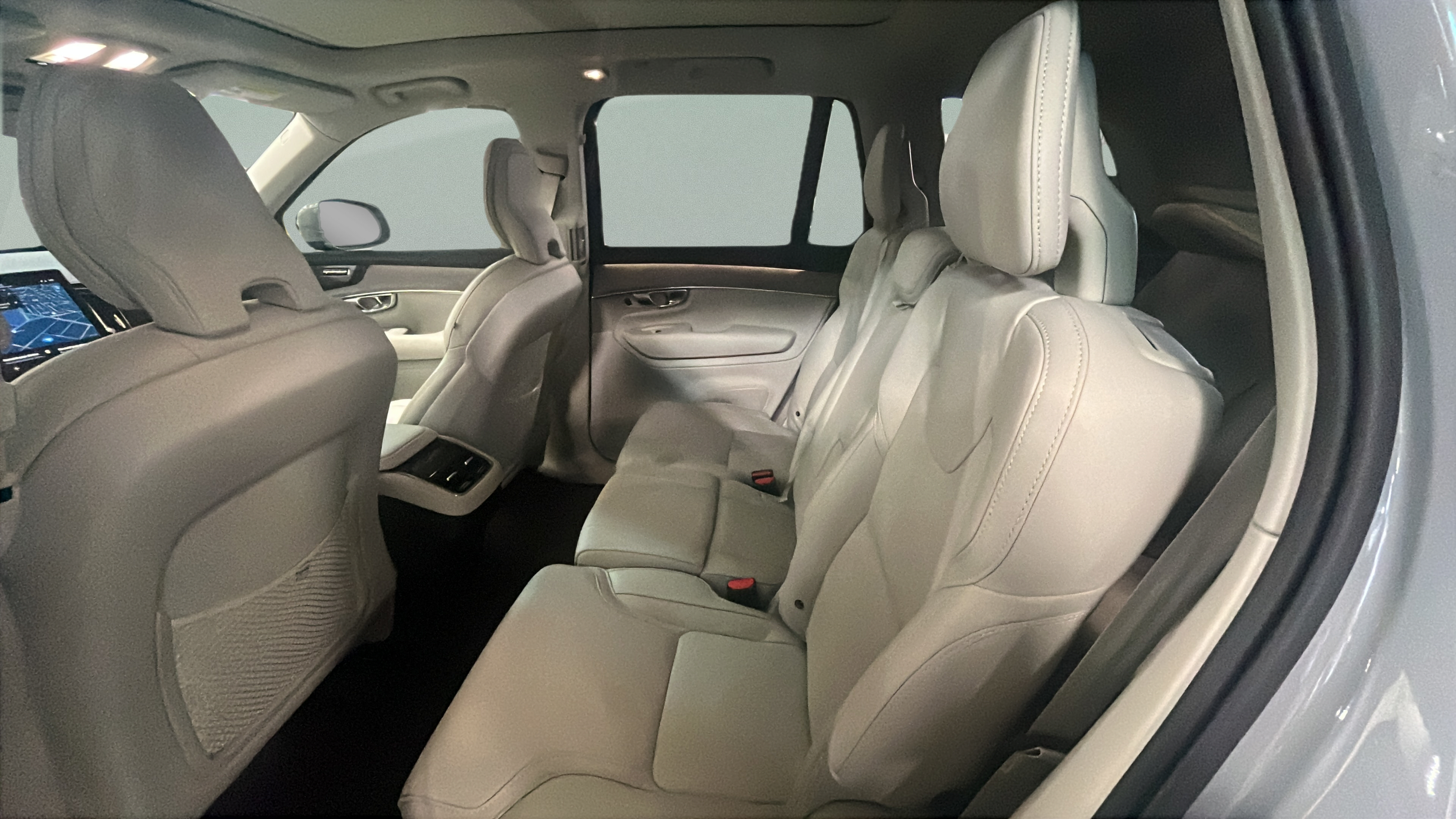 Certified 2026 Volvo XC90 B6 Ultra w/ Protection Package AWD/4WD image 21