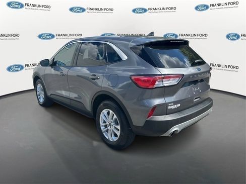 Used 2022 Ford Escape SE image 7