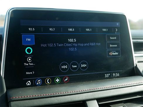 Used 2021 Chevrolet Suburban RST image 30