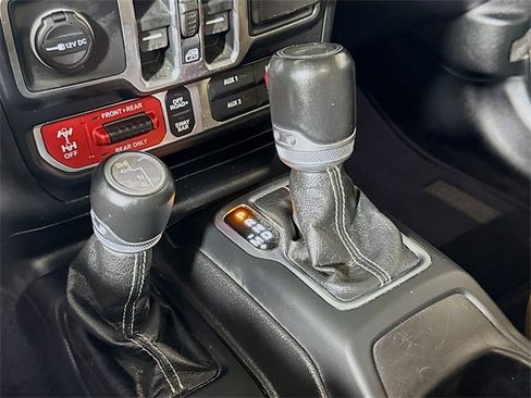 Used 2021 Jeep Wrangler Unlimited Rubicon image 15