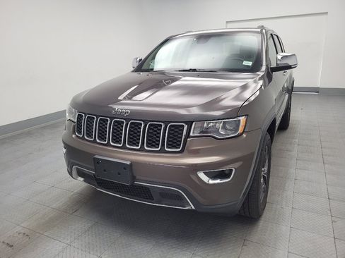 Used 2018 Jeep Grand Cherokee Limited AWD/4WD image 15