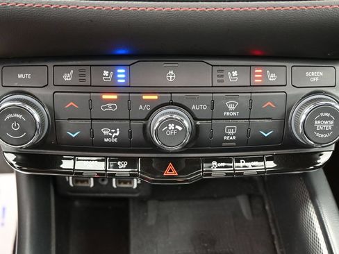 Used 2023 Dodge Durango R/T w/ Blacktop Package AWD/4WD image 29