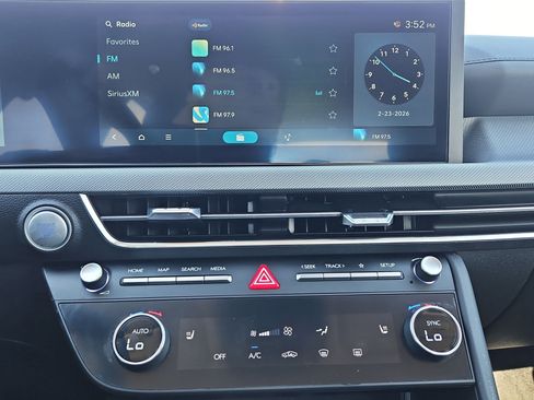 Used 2025 Hyundai Sonata SEL image 25