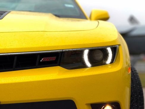 Used 2015 Chevrolet Camaro SS w/ RS Package image 5