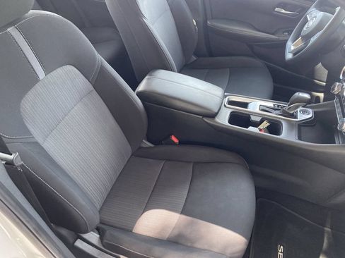 Used 2024 Nissan Sentra SV FWD image 31