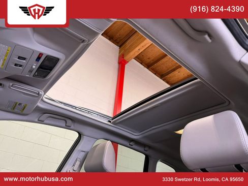 Used 2017 Subaru Forester 2.5i Limited image 41